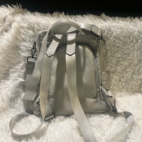 Grey backpack purse - Picture 3 of 8